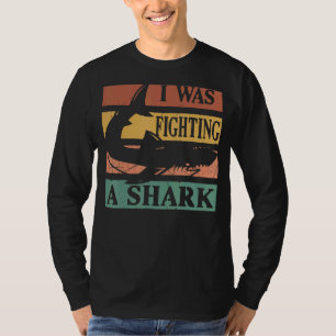 Camiseta Estaba Luchando Contra Una Mano Rota De Lesiones E