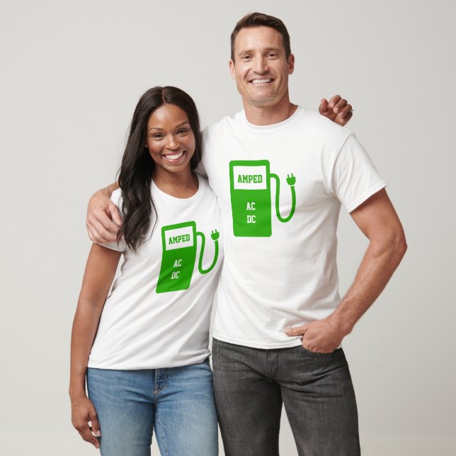 Camiseta Estación de carga de coche eléctrica Su texto (Unisexo)