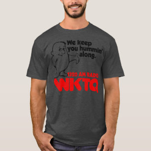 Camiseta Estación de radio retro desaparecida 1320 WKTQ Pit