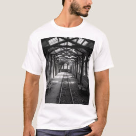 Camiseta Estación de tren abandonada - Arte de carbón en ne