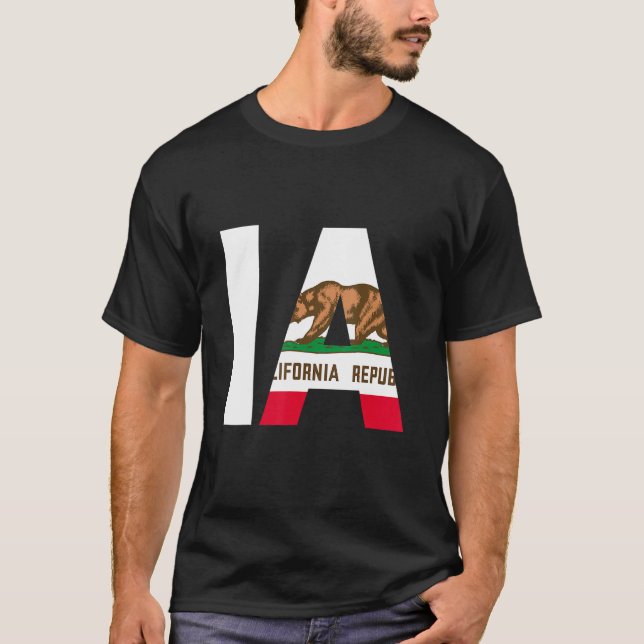 Camiseta Estado de California Bandera Iowa IA Ciudades y Es (Anverso)
