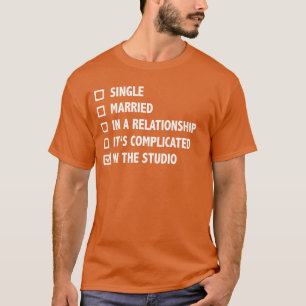 Camiseta Estado de relación en la vintage de estudio