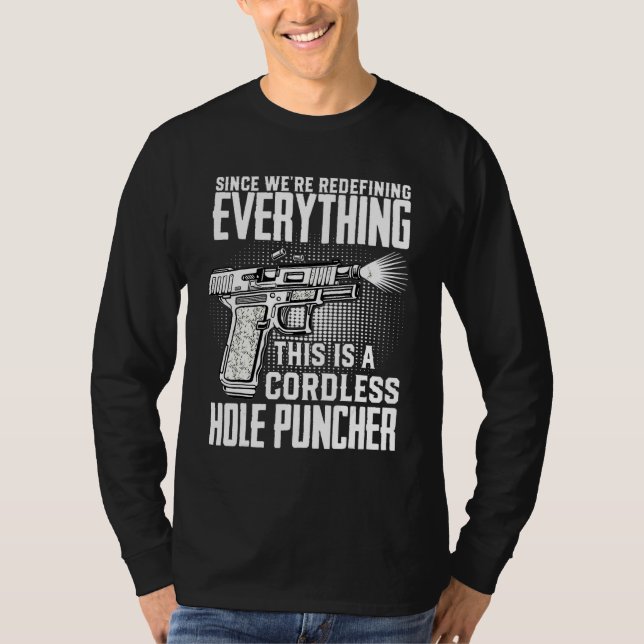 Camiseta Estamos redefiniendo todo esto es un casco sin cab (Anverso)