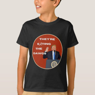 Camiseta Están comiendo a los perros Dawgs Votar a Trump po