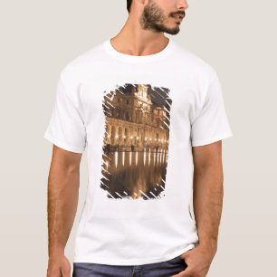 Camiseta Estanque reflectante en el Louvre, París, Francia