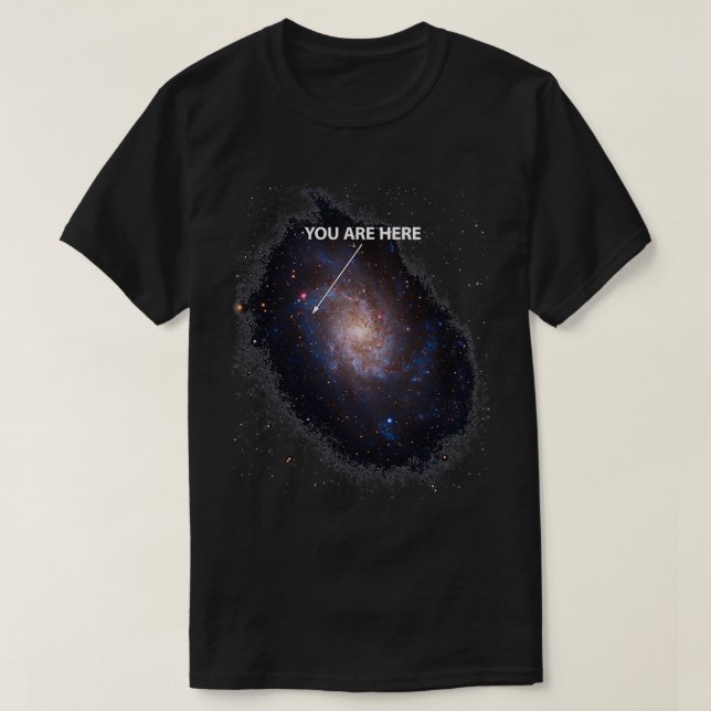 Camiseta Estás Aquí La Galaxia Universo (Diseño del anverso)