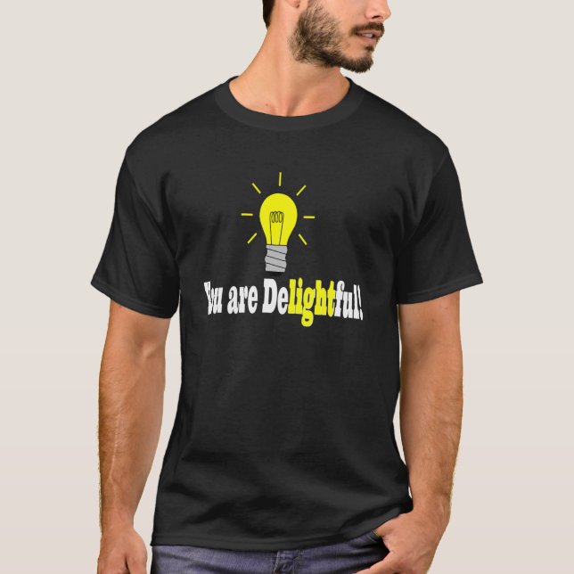 CAMISETA ESTÁS MUY BIEN AMARILLO DE LUZ DIVERTIDA (Anverso)