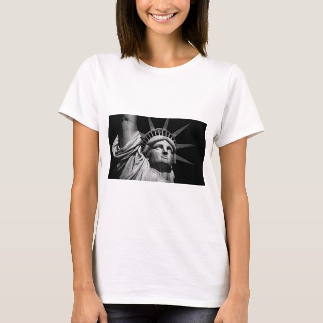 Camiseta Estatua blanca negra de la libertad en Nueva York (Anverso)