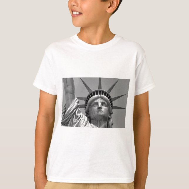 Camiseta Estatua blanca y negra de la libertad de Nueva Yor (Anverso)