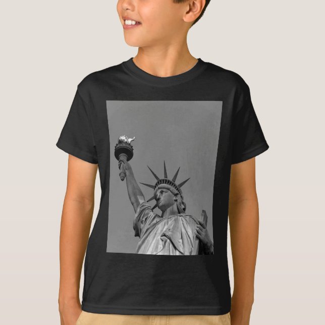 Camiseta Estatua blanca y negra de la libertad de Nueva Yor (Anverso)