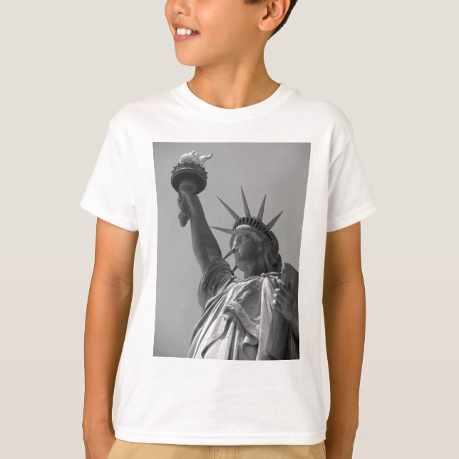 Camiseta Estatua blanca y negra de la libertad en Nueva Yor (Anverso)