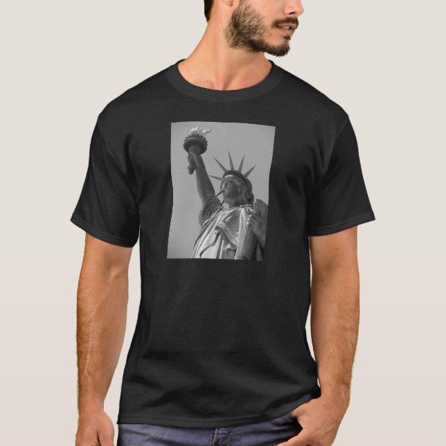 Camiseta Estatua blanca y negra de la libertad en Nueva Yor (Anverso)
