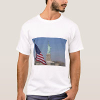 Estatua de la Libertad y bandera estadounidense Pa