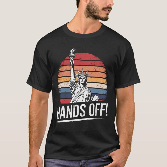 Camiseta Estatua De La Resistencia A La Libertad De Manos F (Anverso)