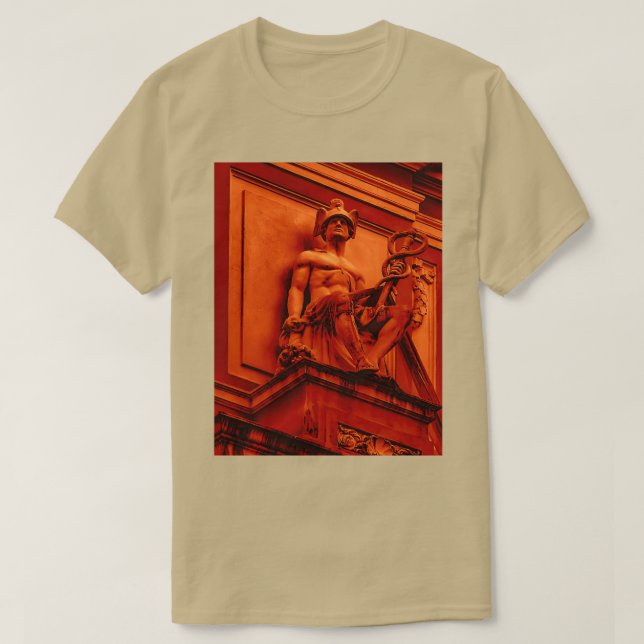 Camiseta Estatua de NYC (Diseño del anverso)