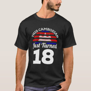 Camiseta Este Camboyano Acaba De Cumplir 18 Años En Camboya