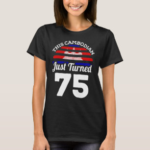 Camiseta Este camboyano acaba de cumplir 75 años en Camboya