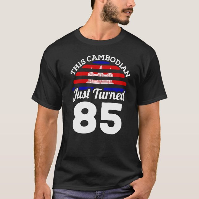 Camiseta Este camboyano acaba de cumplir 85 años en Camboya (Anverso)