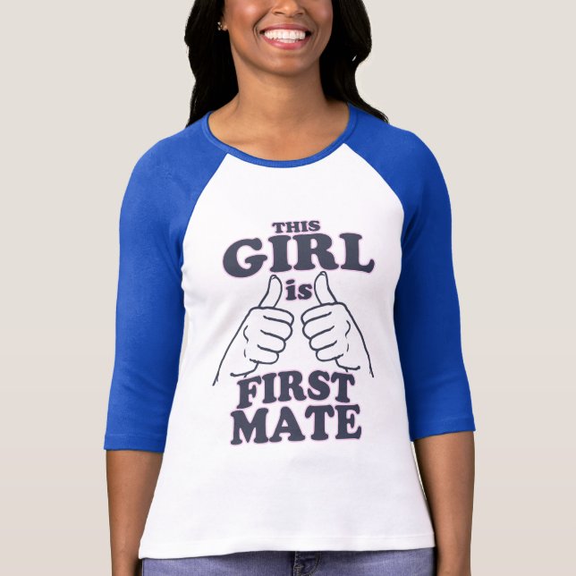 Camiseta Este chica es PRIMER COMPAÑERO (Anverso)