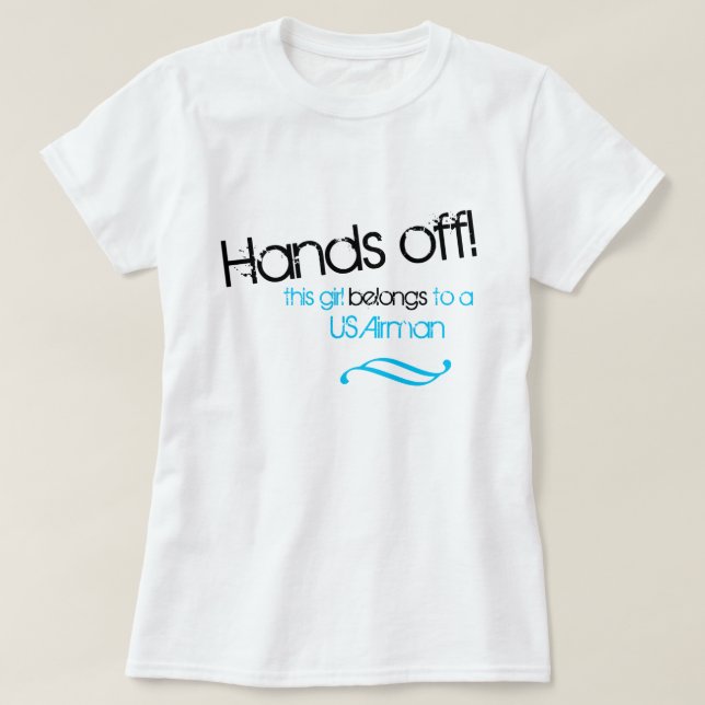 Camiseta Este Chica pertenece a un Airman (Diseño del anverso)