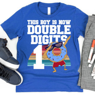 Camiseta Este chico es ahora doble dígito gracioso 10 cumpl