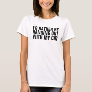 Camiseta Esté colgando bastante hacia fuera los gatos de