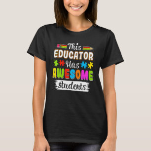 Camiseta Este educador tiene asombrosos aprendizajes de aut