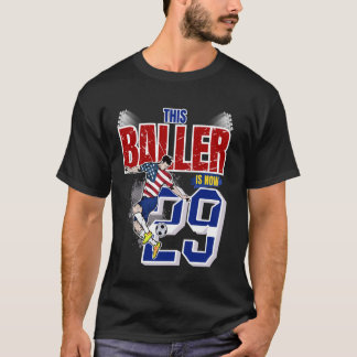 Camiseta Este futbolista tiene ahora 29 años