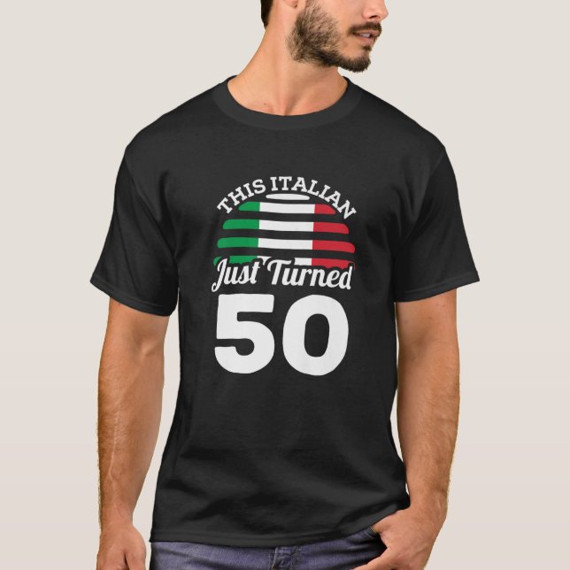 Camiseta Este Italiano Acaba De Cumplir 50 Años En Italia (Anverso)