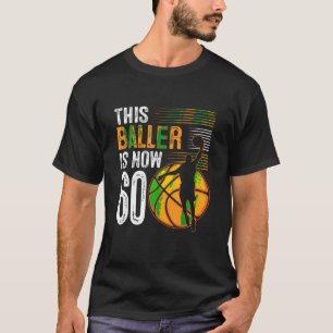 Camiseta Este jugador ahora tiene 60 años de edad básquetbo