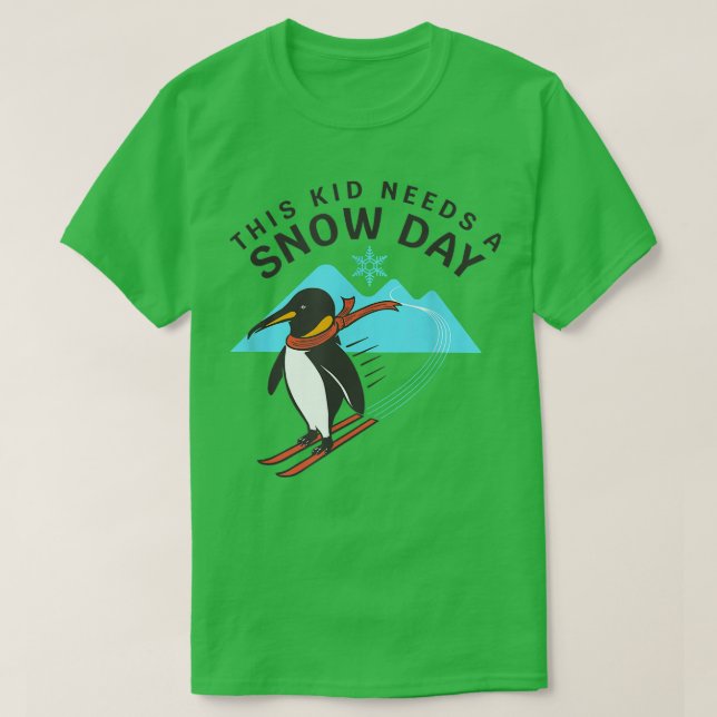 Camiseta Este Niño Necesita Un Día De Nieve Esquiando Pingü (Diseño del anverso)