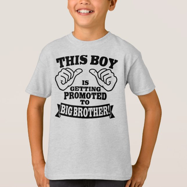 Camiseta Este Niño Se Está Promocionando A Gran Hermano (Anverso)