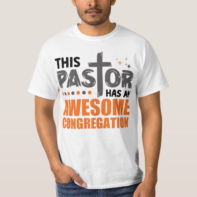 Camiseta Este Pastor Tiene Una Sorprendente Congregación (Anverso)