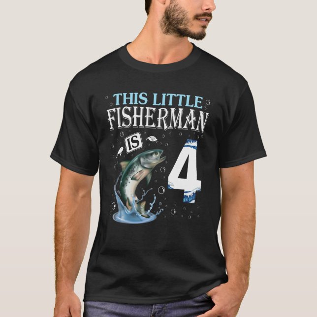 Camiseta Este Pequeño Pescador Nació A Los 4 Años En 2018 (Anverso)