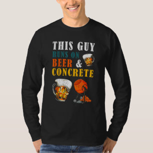 Camiseta Este Tipo Corre Sobre El Hormigón De Cerveza Que S