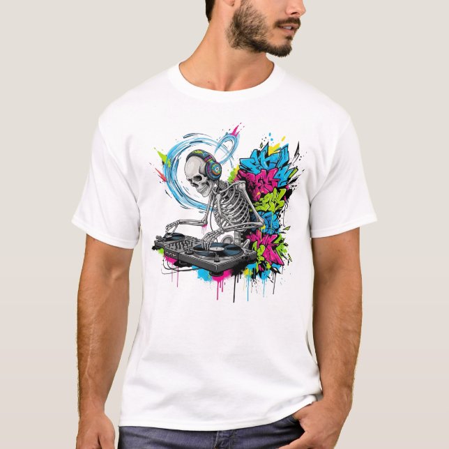 Camiseta Estilo de graffiti de Guay Skeleton DJ (Anverso)
