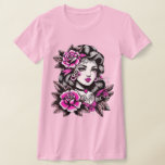 Camiseta Estilo de tatuaje de mujer con rosas<br><div class="desc">Si te gustan los tatuajes,  te encantará este diseño de una mujer con rosas.</div>