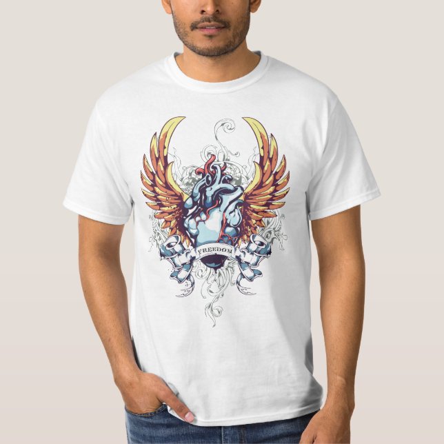 Camiseta Estilo del tatuaje del corazón de la libertad (Anverso)