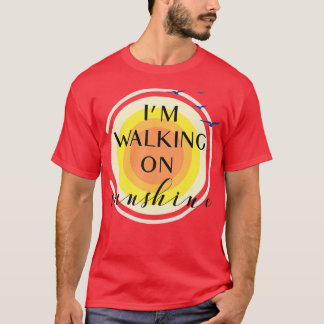 Camiseta Estoy Caminando Por El Sol