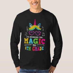 Camiseta Estoy Llevando La Magia A Quinto Grado De Vuelta A
