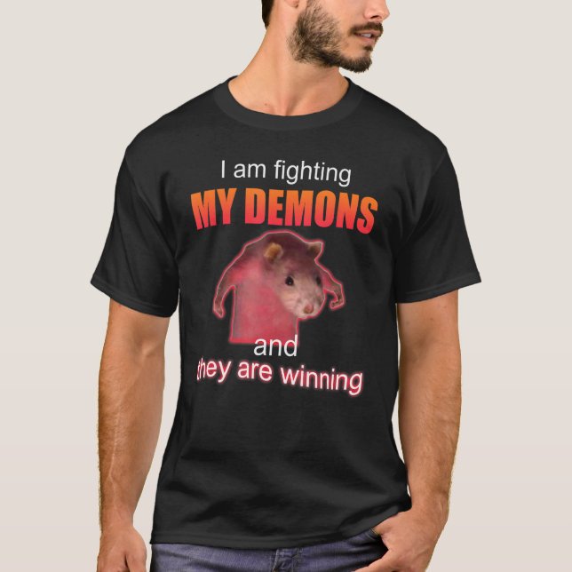 Camiseta Estoy luchando contra mis demonios y ellos están g (Anverso)