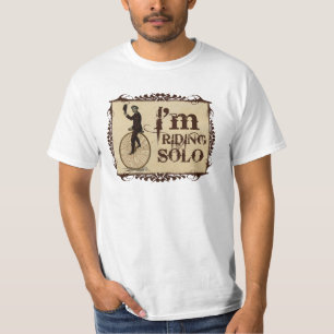 Camiseta Estoy montando a solas