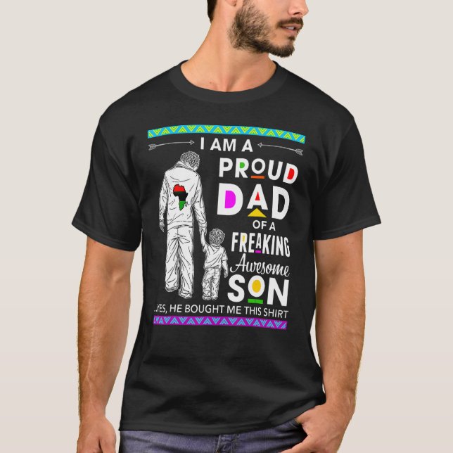 Camiseta Estoy Orgulloso De Un Impresionante Hijo Negro (Anverso)