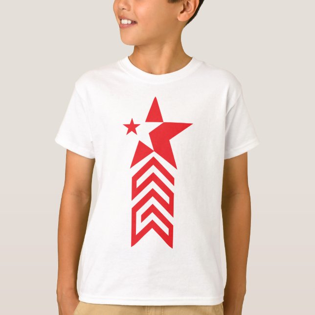 Camiseta Estrella Roja con Flechas de Chevron (Anverso)