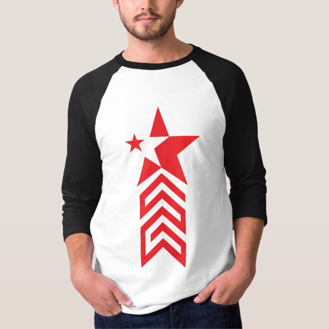 Camiseta Estrella Roja con Flechas de Chevron (Anverso)