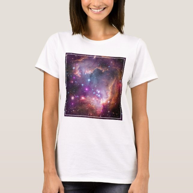 Camiseta Estrellas Jóvenes En La Pequeña Nube Magallánica. (Anverso)