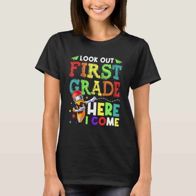 Camiseta Estudiante De Primer Grado En El Primer Día Escola (Anverso)