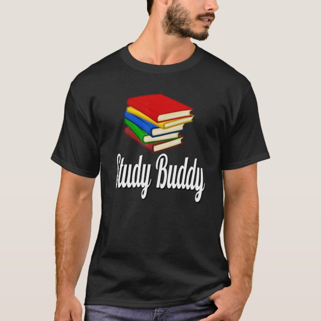 Camiseta Estudio de la pila de libros de Buddy (Anverso)
