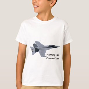 Camiseta estupenda del avión de combate F-18 de l