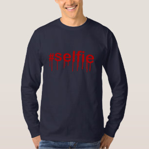 Camiseta Etiqueta Selfie Drooling sobre decoración azul